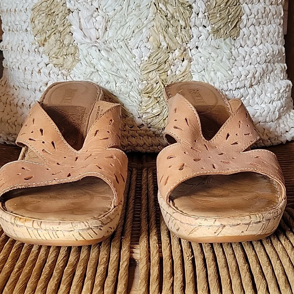Born, open toe, perforated platform wedges, tan, size 10